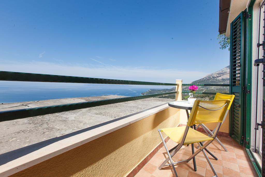 Villa Lora Tucepi Exterior photo